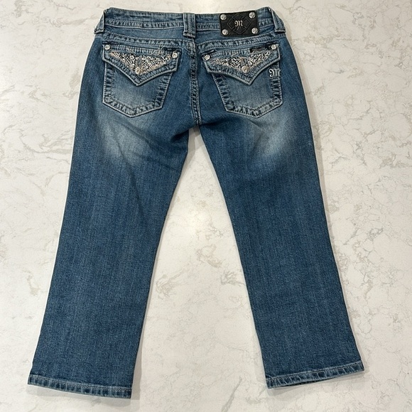 Miss Me Embellished Cuffed Capri Women’s Jeans Size 27 - Picture 5 of 16